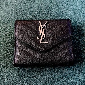 Black chevron wallet  “  YSL  “ detail on the front